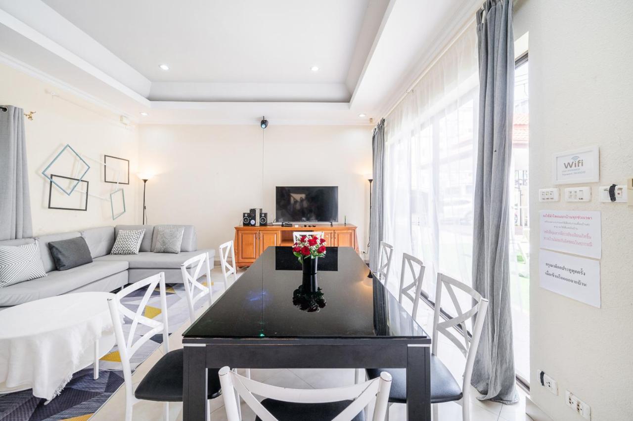 Fairy Hill Pool Villa Pattaya ภายนอก รูปภาพ